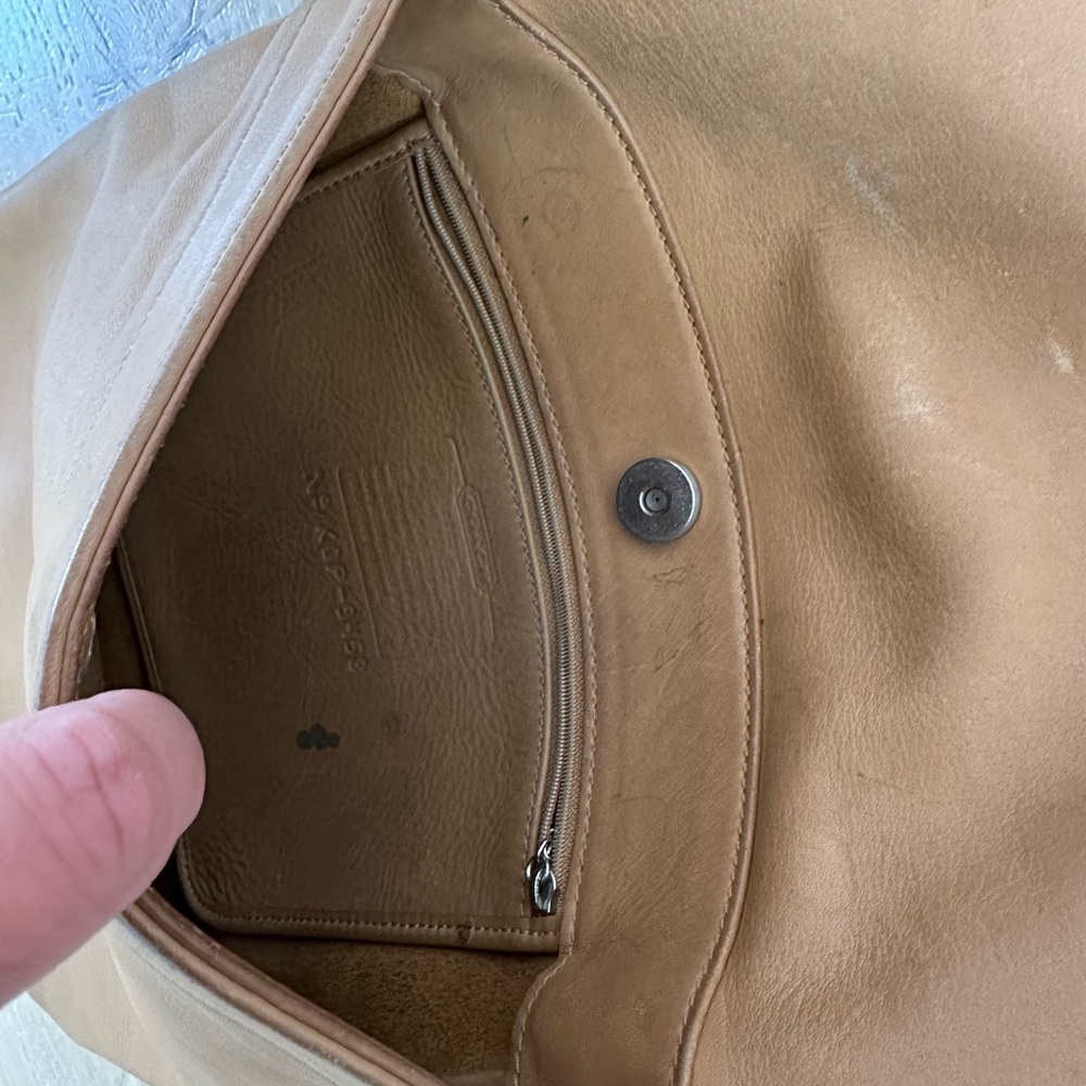 Vintage Coach 9458 Bag. - Picture 4 of 5